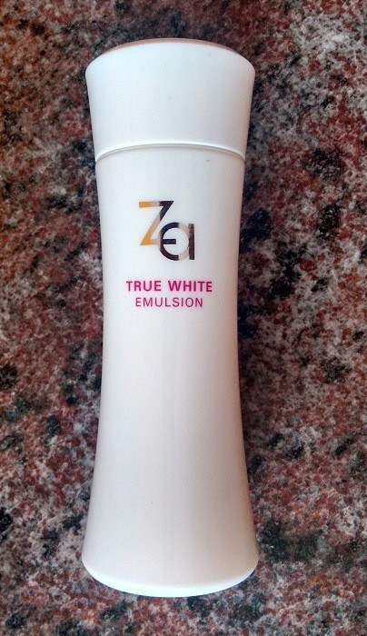 Za True White Emulsion