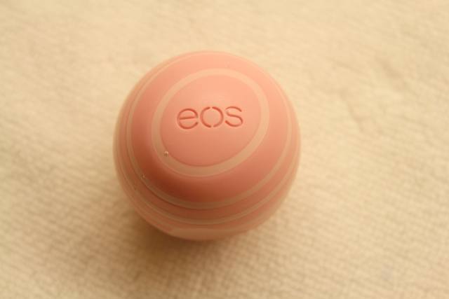 eos Coconut Milk Visibly Soft Lip Balm2