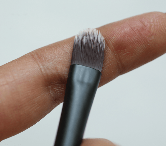 sephora concealer brush review