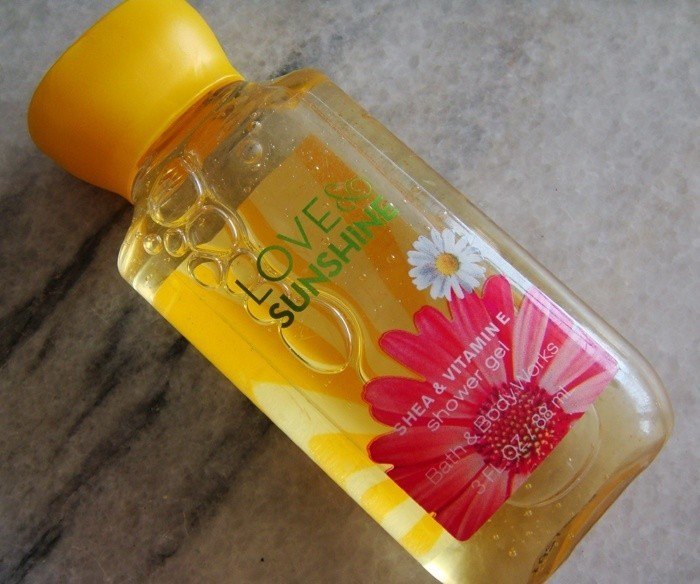 Bath and Body Works Love and Sunshine Shower Gel Review1