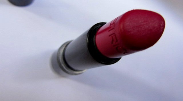 Catrice 270 Matt-erial Girl Ultimate Colour Lipstick (18)