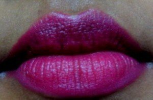 Catrice 270 Matt-erial Girl Ultimate Colour Lipstick (32)