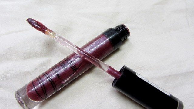 Catrice Cosmetics 120 Pearl Jam Colour Show Lipgloss Review (20)