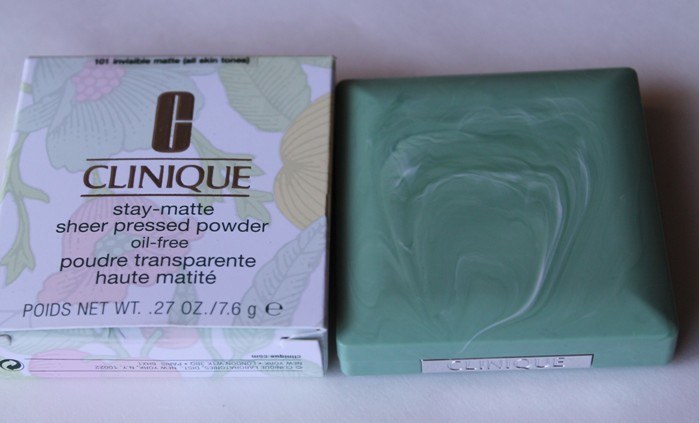 Clinique Stay-Matte Sheer Pressed Powder Review2