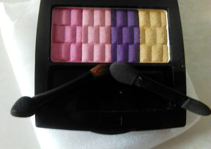 Colorbar Impeccable Act Pro Eye Shadow Quad Review4