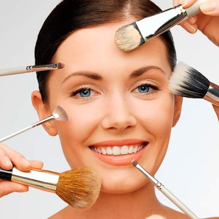 How to Make Your Makeup Brushes Last Longer7