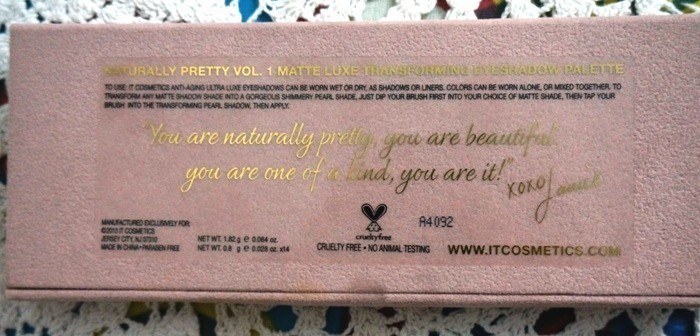 It Cosmetics Naturally Pretty Vol. 1 Matte Luxe Transforming Eyeshadow Palette Review3