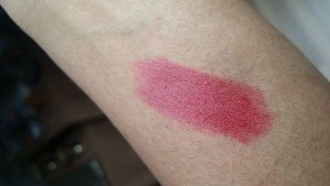 Kiko 909 Cherry Red Smart Lipstick (10)