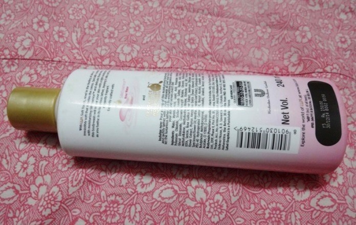 Lux Soft Touch Moisturizing Body Wash Review3