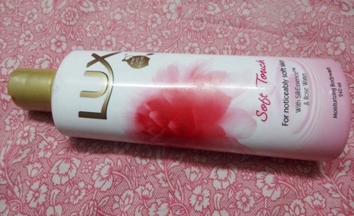 Lux Soft Touch Moisturizing Body Wash Review4
