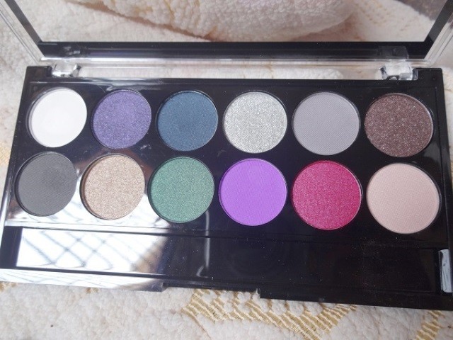 Makeup Academy 12 Shade Glamour Nights Palette (9)