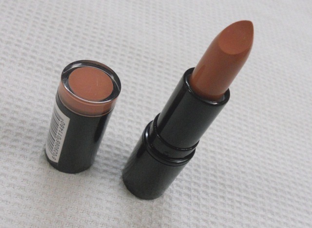 Makeup Revolution London Amazing Lipstick in Nude