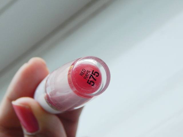 Maybelline Superstay 14hr Lipstick Megawatt in Red Rays (2)