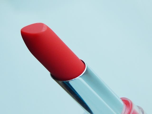 Maybelline Superstay 14hr Lipstick Megawatt in Red Rays (5)