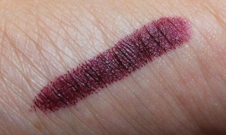 NYX Bewitching Simply Vamp Lip Cream Review8