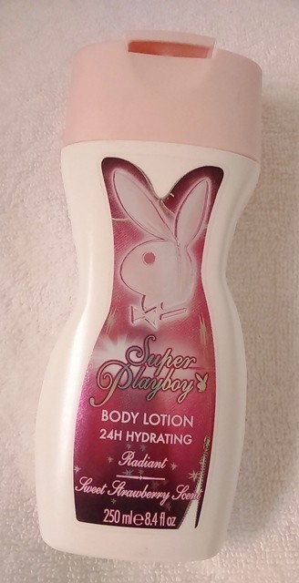 Playboy Fragrances Super Playboy for Her 24H Hydrating Body Lotion (2)
