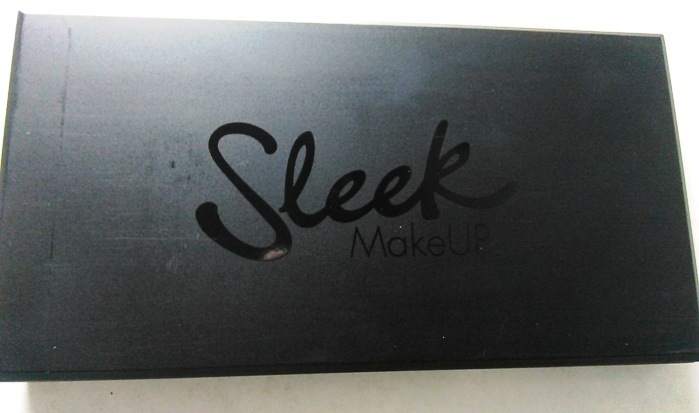 Sleek Makeup Storm i- Divine Eyeshadow Palette Review1