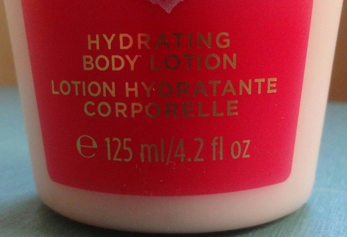Victoria’s Secret Total Attraction Hydrating Body Lotion Review2