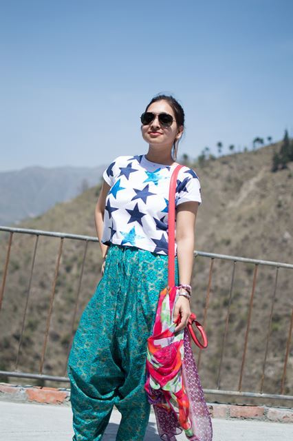 How many different stylish ways are there to wear dhoti pants for females   Quora