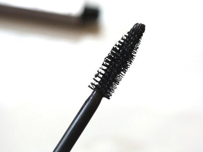 Burberry Bold lash mascara review, swatch