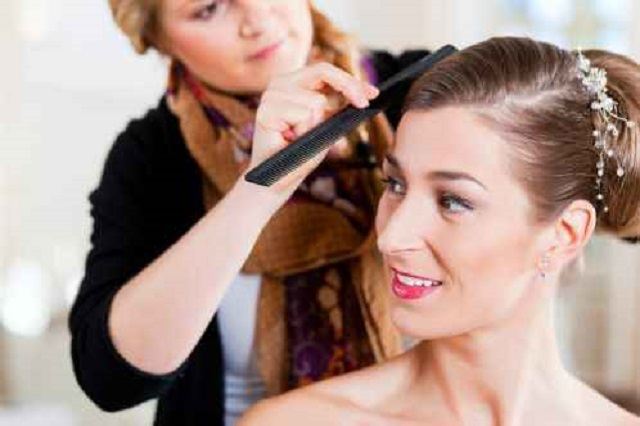 5 Hair Styling Mistakes to Avoid on your Wedding Day