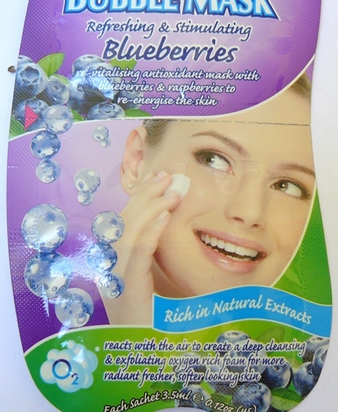 Beauty formulas oxygen rich bubble mask refreshing and stimulating blueberries (5)