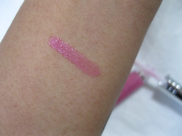 Clinique gloss swatch