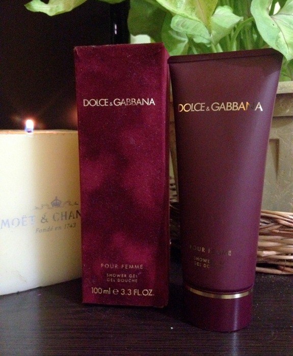 Dolce and Gabbana Pour Femme Shower Gel Review1