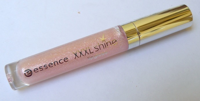 Essence XXXL Shine Lip Gloss in Bubble Babe