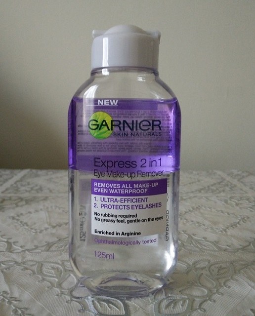 Garnier Express 2 in 1 Eye Makeup Remover 