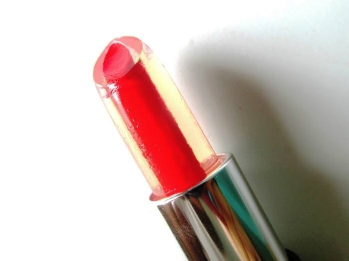 Makeup Revolution #happylips Love Red! Amazing Care Lipstick Review6