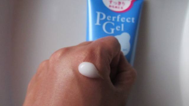 Shiseido Senka Perfect Gel Makeup Remover