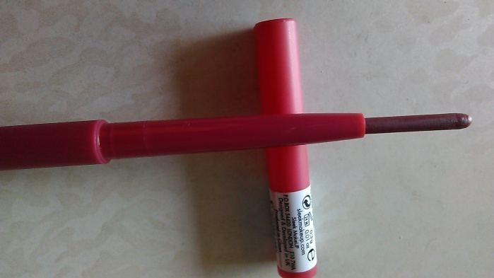 Sleek MakeUp #654 Pink Rose Twist Up Lip Pencil Review2