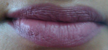 Sleek MakeUp #654 Pink Rose Twist Up Lip Pencil Review4
