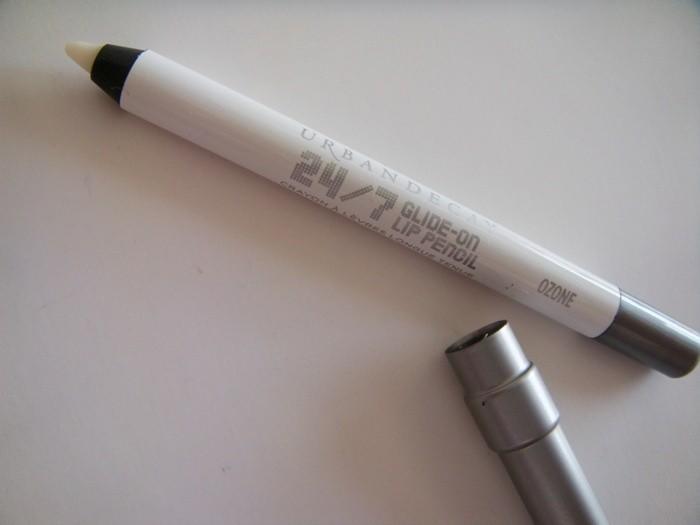 Urban Decay Ozone 247 Glide-On Lip Pencil Review4
