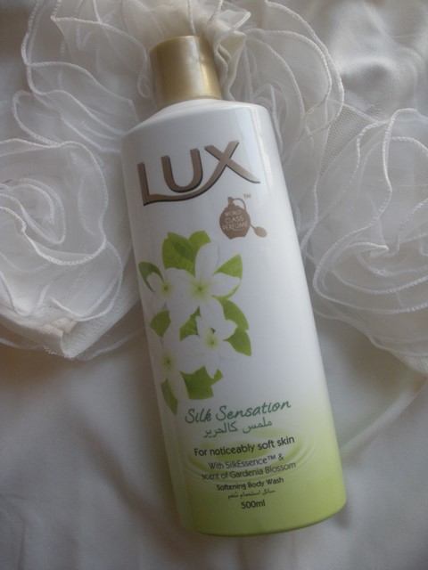 lux silk sensation softening body wash (2)