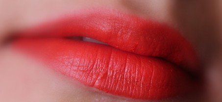 Buxom Matte Wildfire Big and Sexy Bold Gel Lipstick Review1