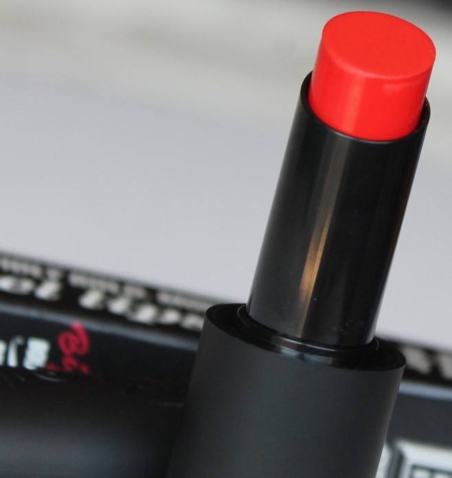 Buxom Matte Wildfire Big and Sexy Bold Gel Lipstick Review13