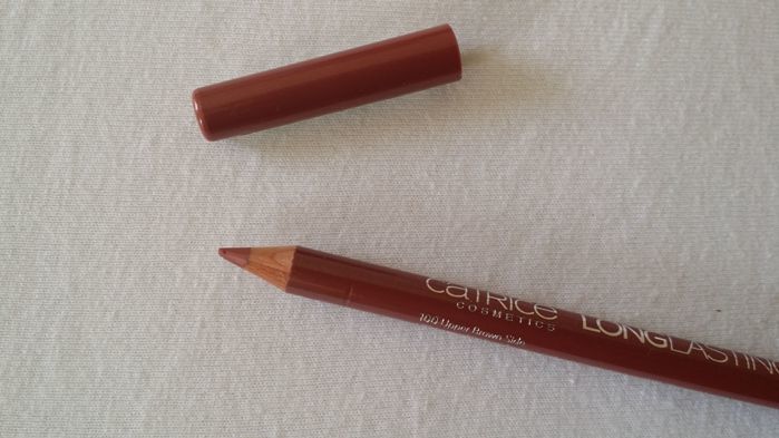 Catrice 100 Upper Brown Side Longlasting Lip Pencil Review5