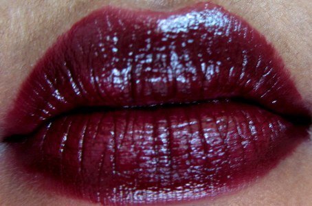 Lakme M421 Enrich Satin Lipstick Review9