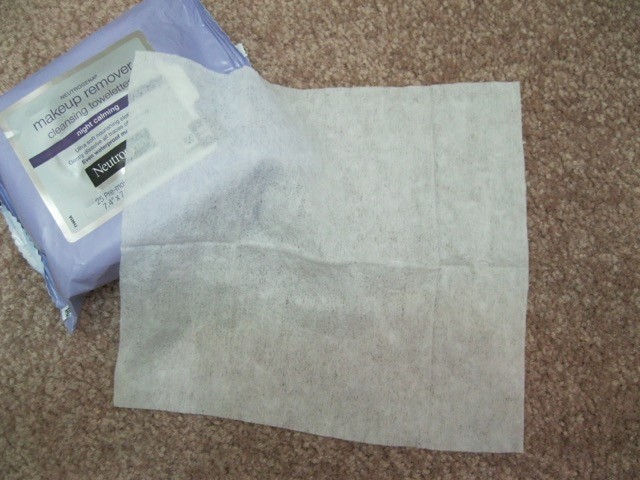 Makeup remover wipes