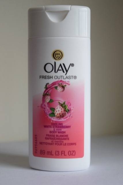 Olay Fresh Outlast Cooling White Strawberry and Mint Body Wash