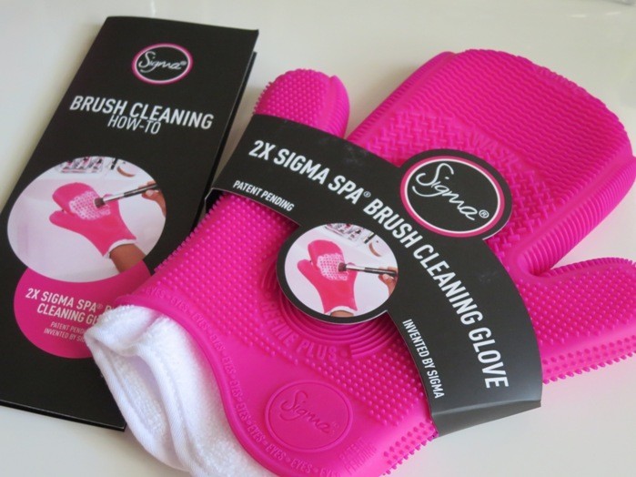 Sigma 2x Spa Brush Cleaning Glove Review