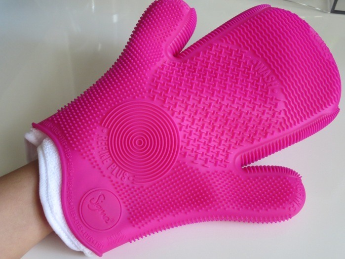 Sigma 2x Spa Brush Cleaning Glove Review6