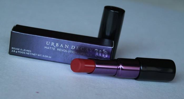 Urban Decay Matte Temper Matte Revolution Lipstick Review17