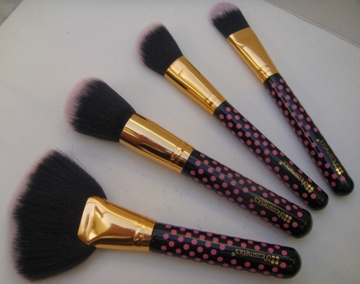 BH Cosmetics 11 Pieces Pink-A-Dot Brush Set Review2