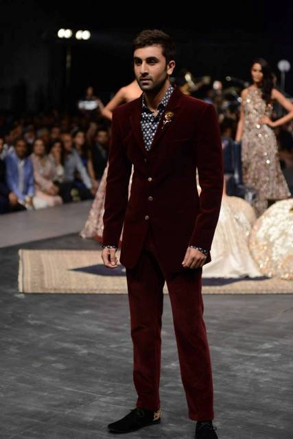 Bollywood Show Stoppers at Lakme India Winter Fashion Week 2015 10
