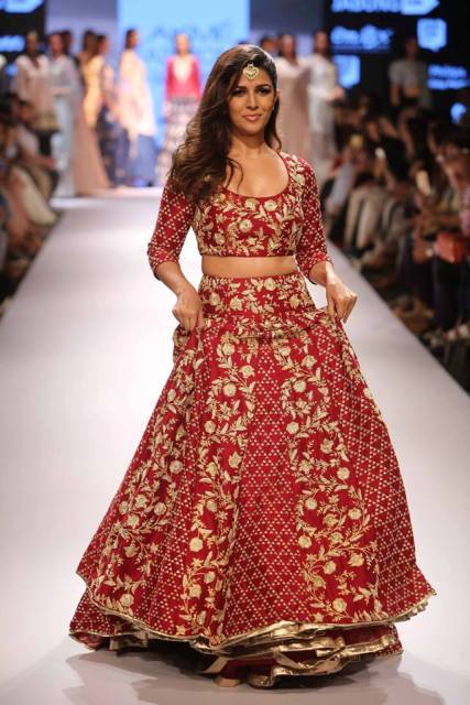 Bollywood Show Stoppers at Lakme India Winter Fashion Week 2015 12