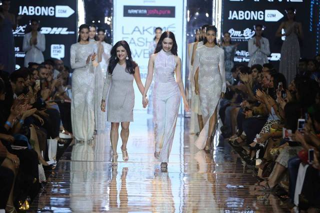 Bollywood Show Stoppers at Lakme India Winter Fashion Week 2015 13