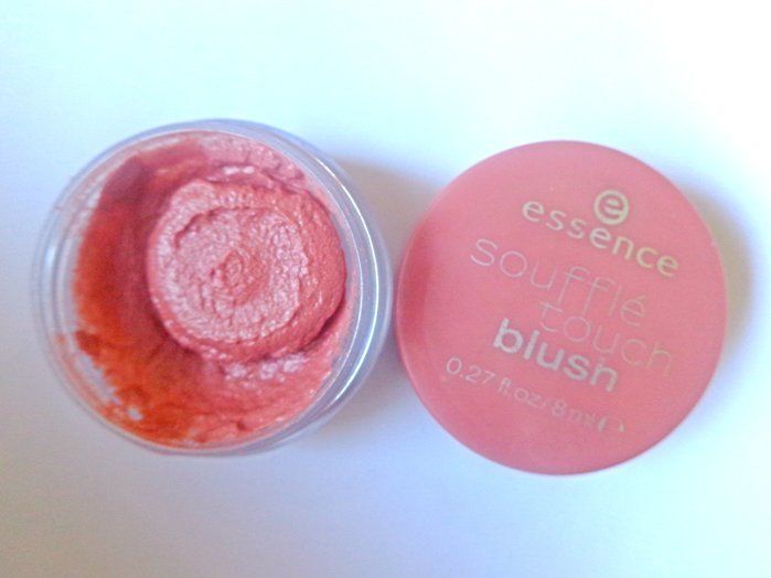 Essence Cold Wild-Berry Soufflé Touch Blush Review1